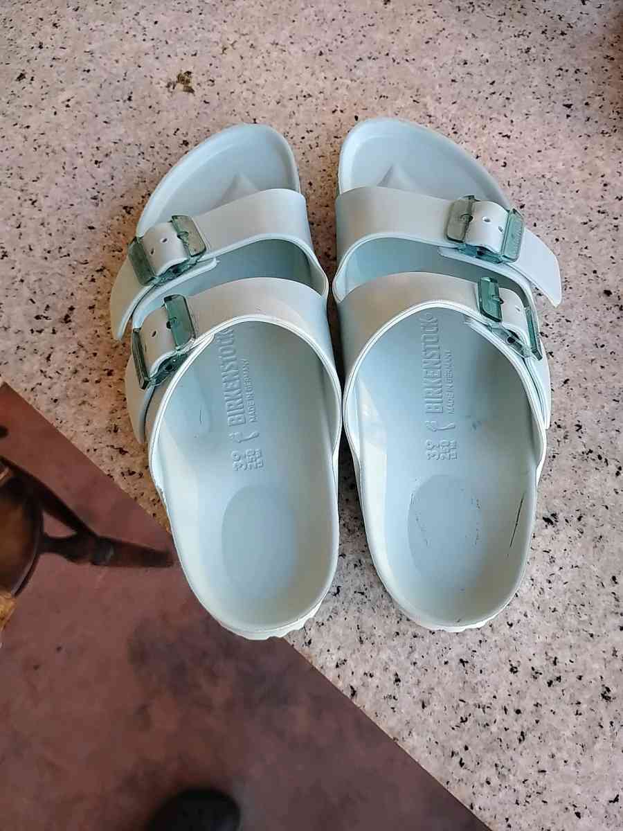 Berken slides brand new - Daytona Beach, Florida - FleaMarketBay