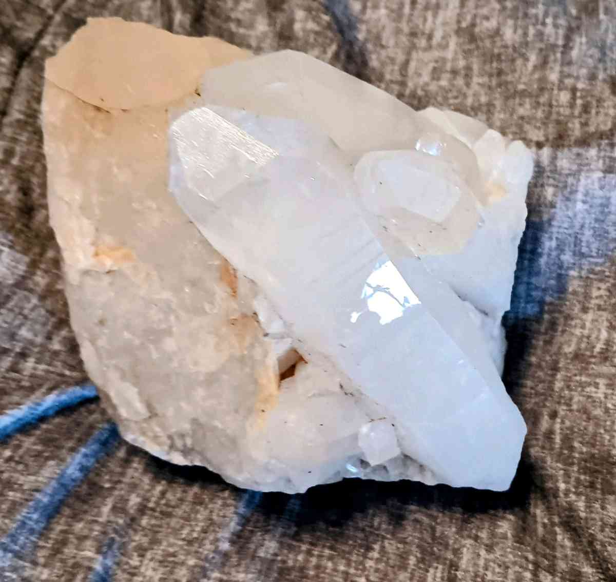 Natural Clear Quartz Crystal Cluster - Tiffin, Ohio - FleaMarketBay
