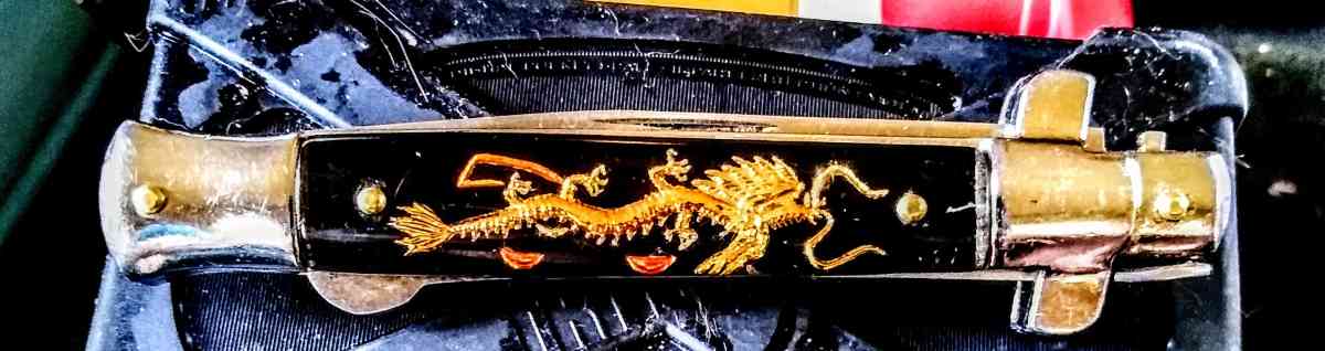 8 inche switch Blade - Danville, New Hampshire - FleaMarketBay