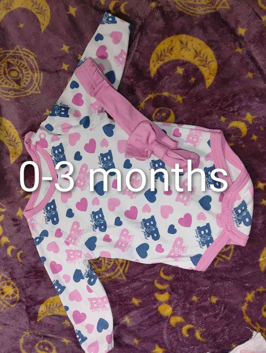 Girls infant onesies - Alachua, Florida - FleaMarketBay