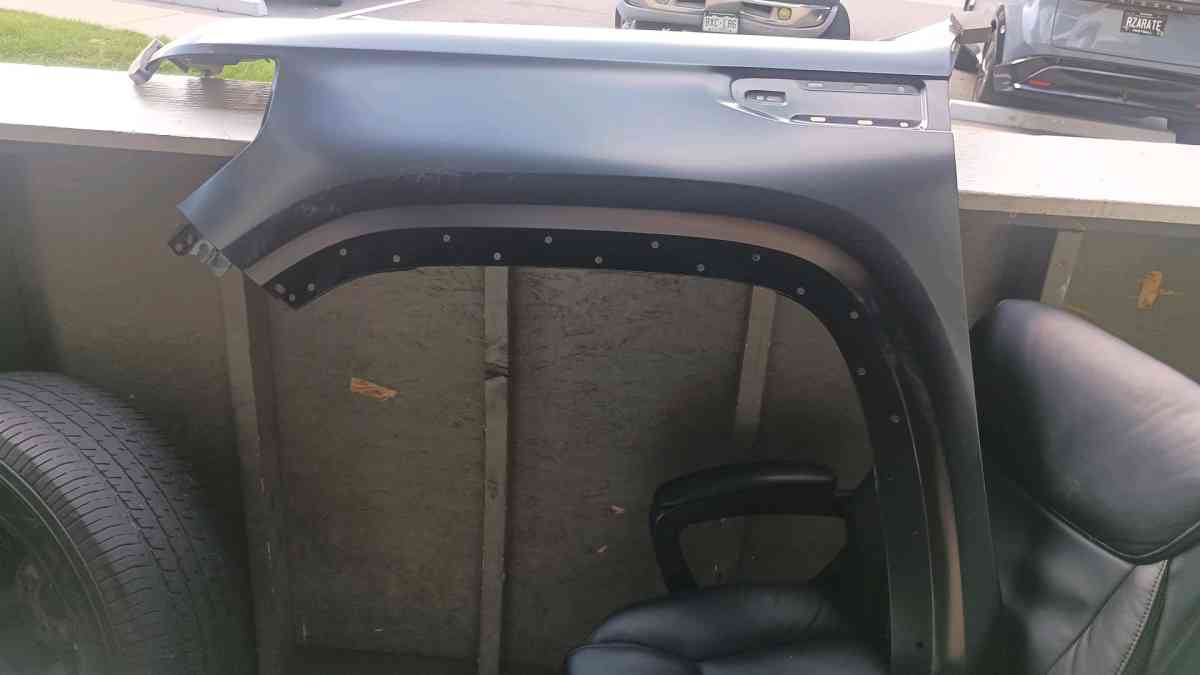 Left fender for GMC Sierra compatible with year 2016 to 2022 - Aurora, Colorado