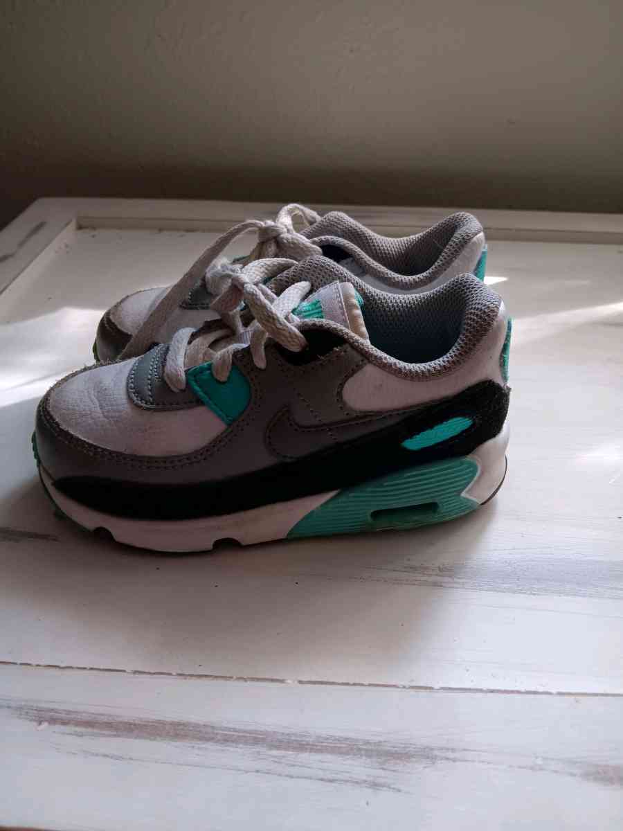 Nike sneakers - Lakeland, Florida - FleaMarketBay