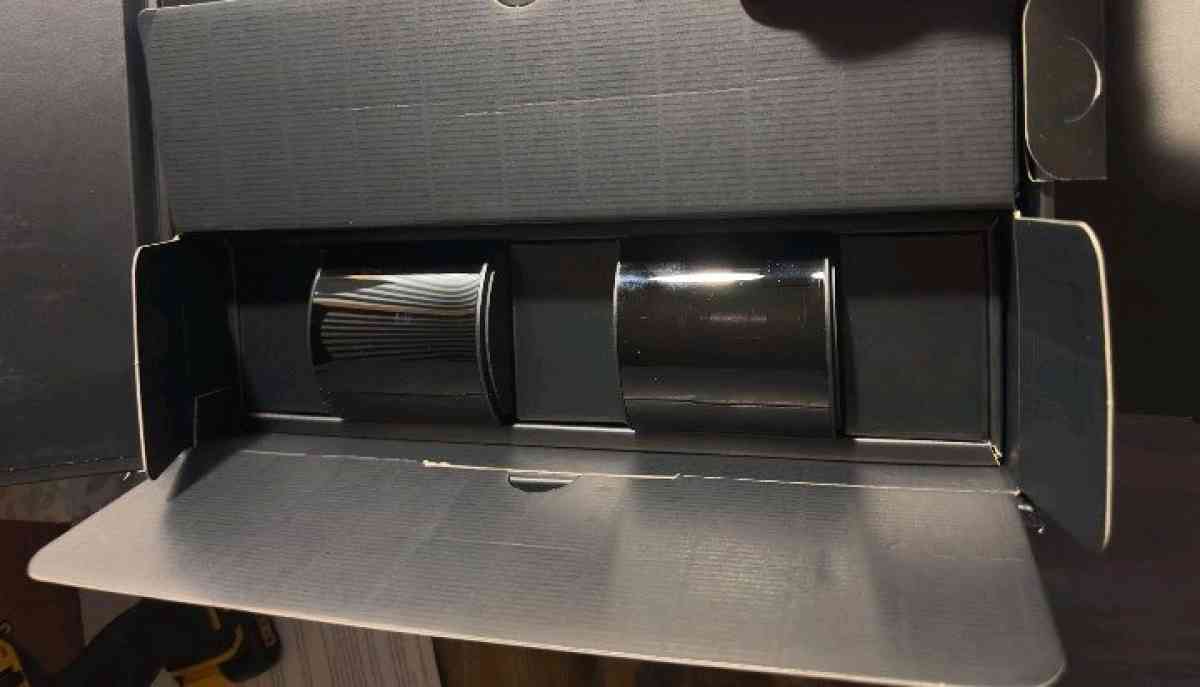 HTC vive pro 2 full kit new - Orlando, Florida - FleaMarketBay