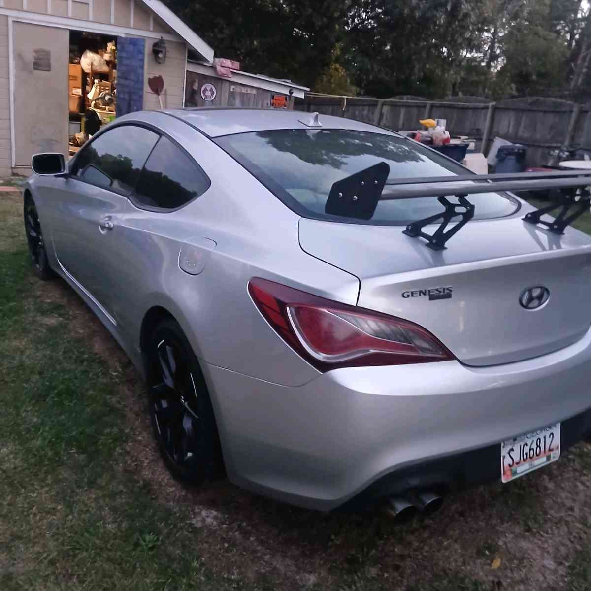 2013 hyundai genesis 20t coupe - Buford, Georgia - FleaMarketBay