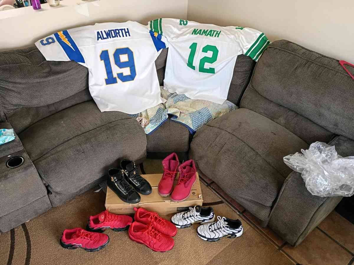 game console and fashion - Stockton, California - FleaMarketBay