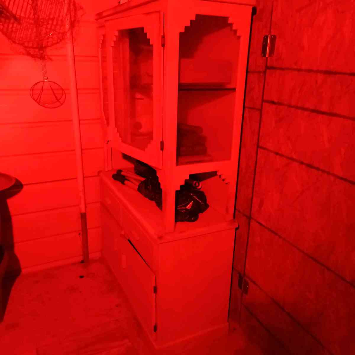 antique cabinet - Fort Worth, Texas - FleaMarketBay