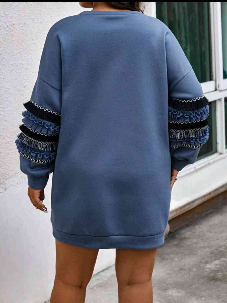 Vestido tipo sudadera con hombros cados y ribete de volantes - El Centro, California - FleaMarketBay