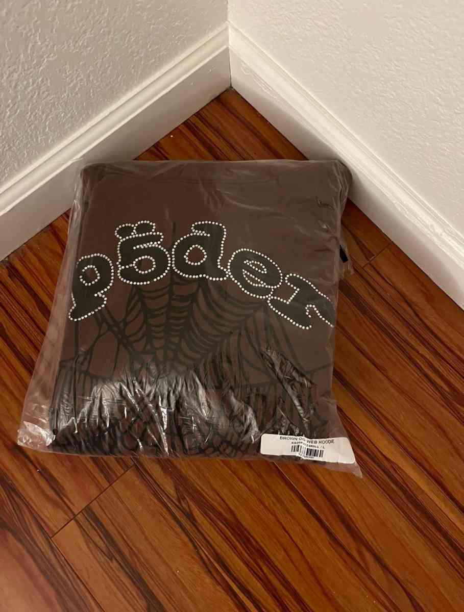 spider hoodie - Adelanto, California