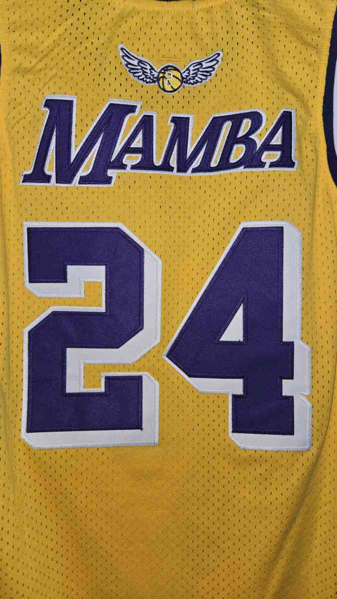 Headgear Mamba Jersey Size Medium - Los Angeles, California - FleaMarketBay
