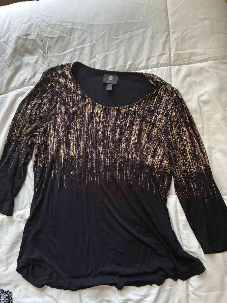 women shirts - Lumberton, North Carolina - FleaMarketBay