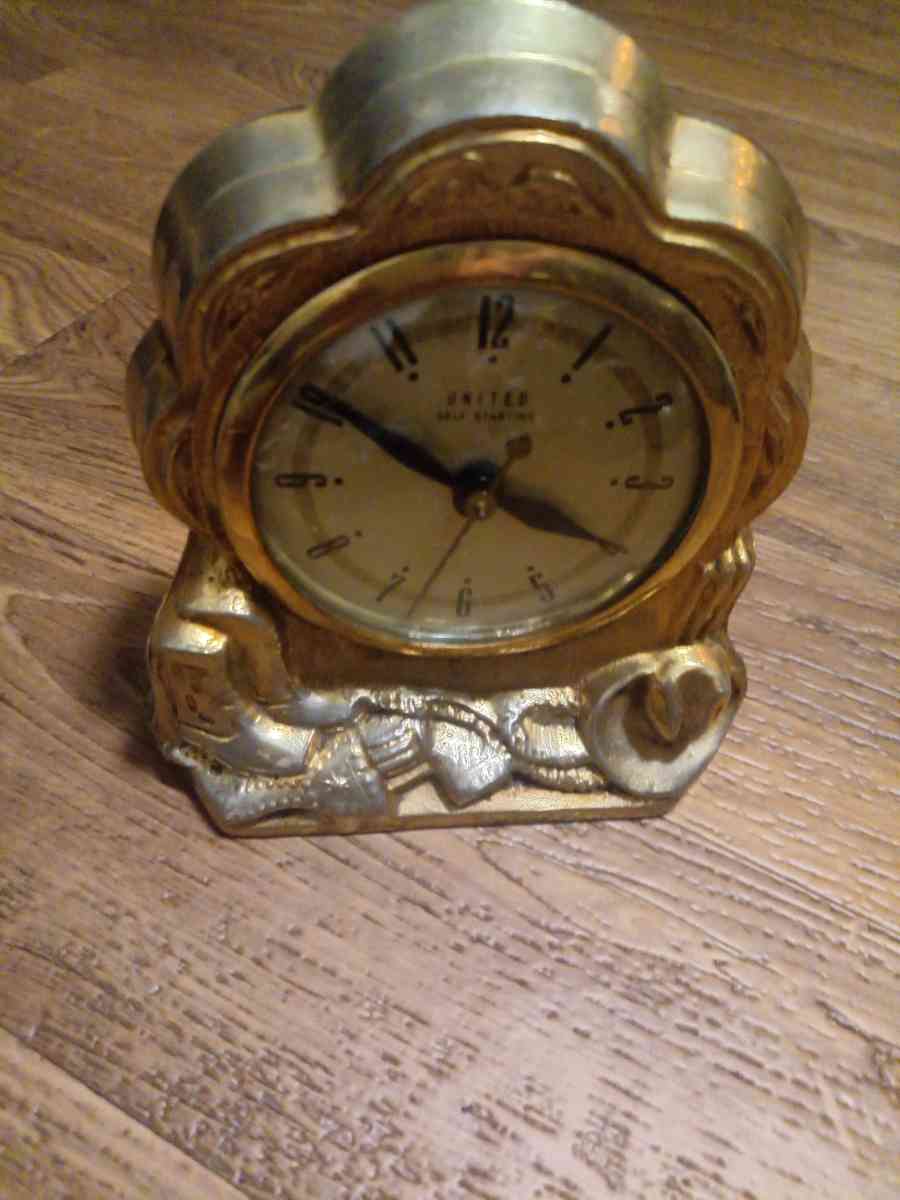 1950s United clock brass finish - Camden, Ohio