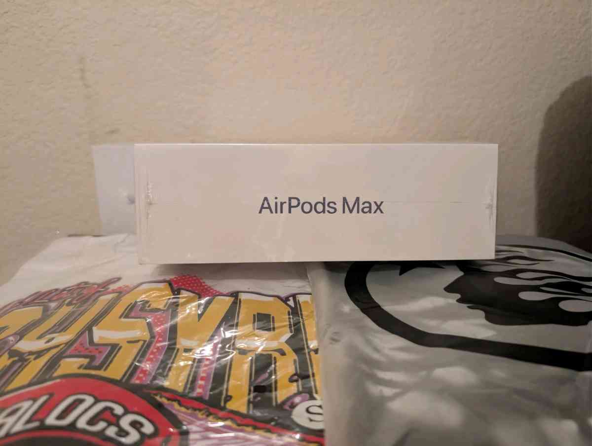 Apple AirMax - Charleston, South Carolina - FleaMarketBay