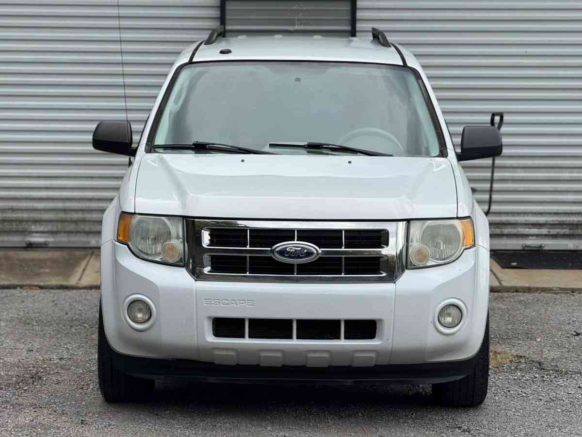 2011 FORD ESCAPE XLT - Nashville, Tennessee - FleaMarketBay