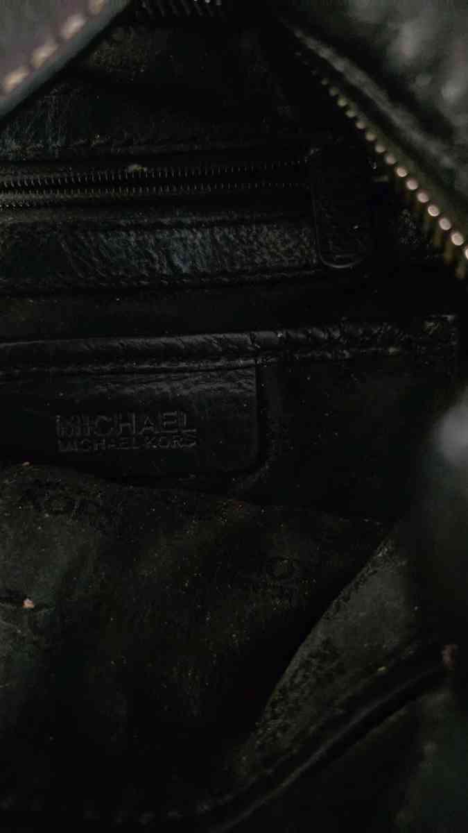 michaeli kors studded homo - Livonia, Michigan - FleaMarketBay