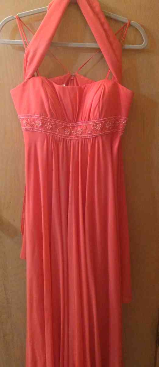 davids bridal coral stunning dress size 8 - Clarendon Hills, Illinois