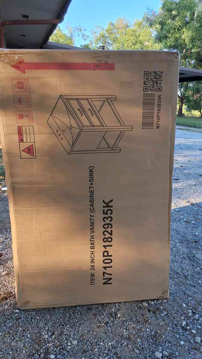 24in bath vanity with cabinet and sink brand new in box - Ada, Oklahoma - FleaMarketBay