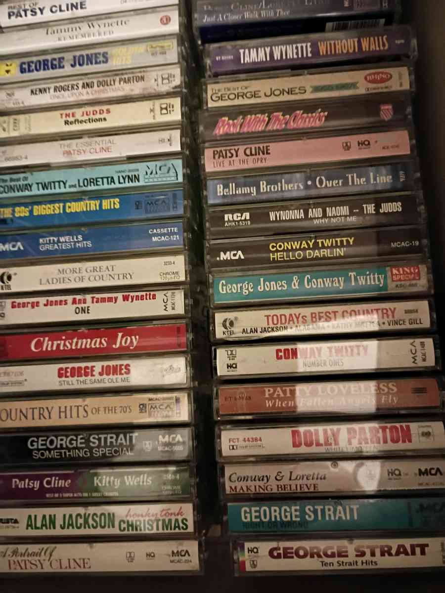 41 Country Classic Cassettes and 2 Kenny Rogers Cds - Bellevue, Kentucky - FleaMarketBay