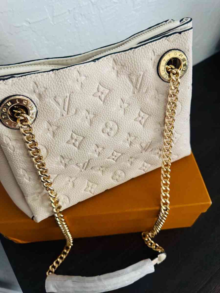 Handbags - San Diego, California - FleaMarketBay