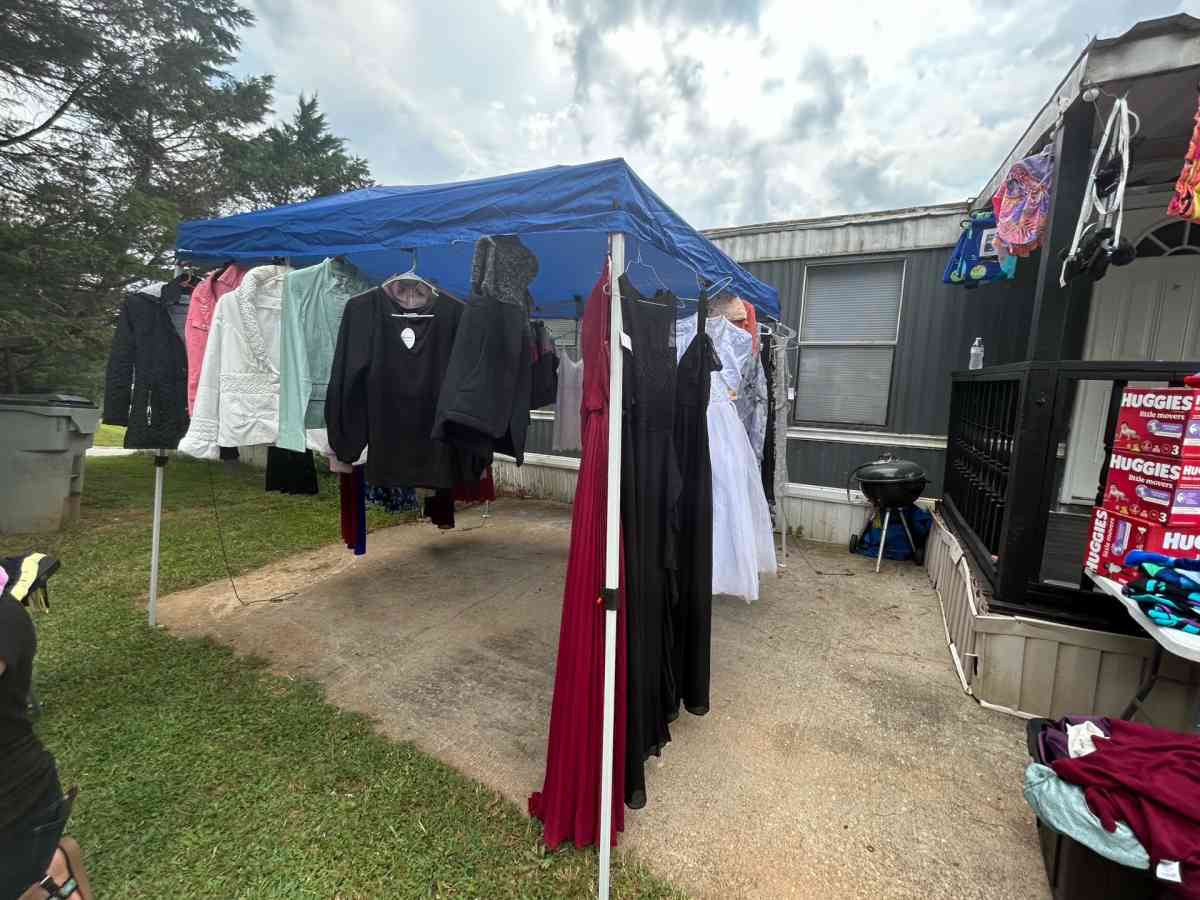 Toys new clothes shoes and more - Fayetteville, Georgia - FleaMarketBay