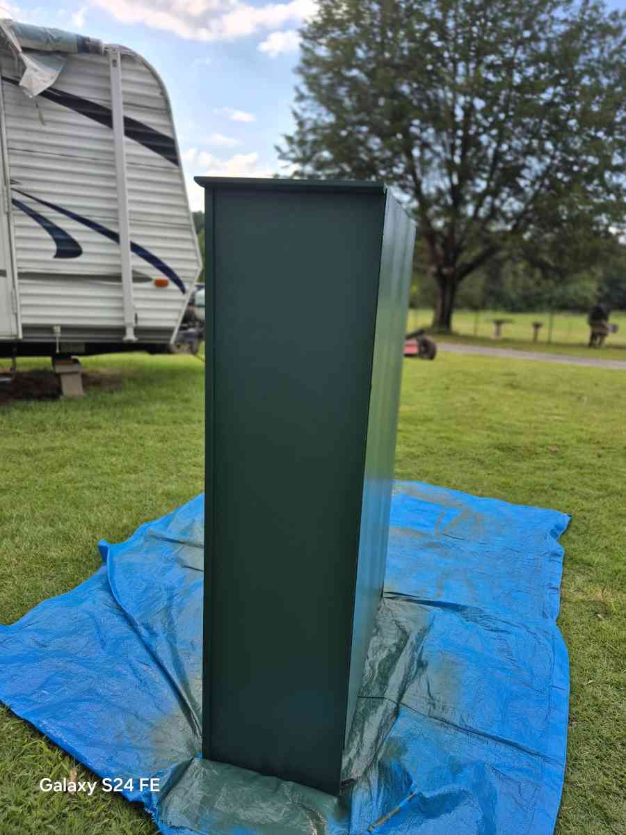 Refreshed Bookshelf - Cleveland, Tennessee - FleaMarketBay