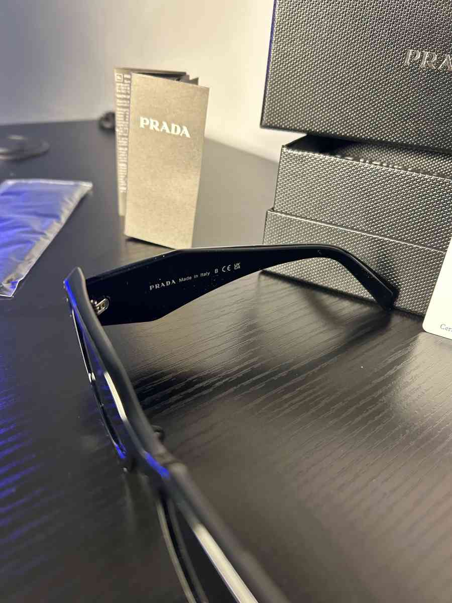 Prada Sunglasses Symbole New - Pasadena, Texas - FleaMarketBay