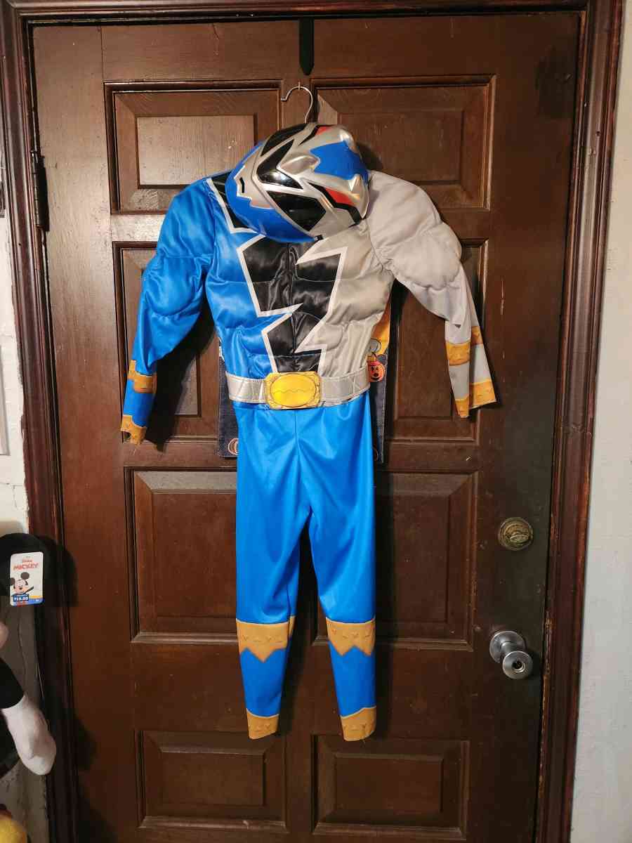 costumes - Corpus Christi, Texas - FleaMarketBay