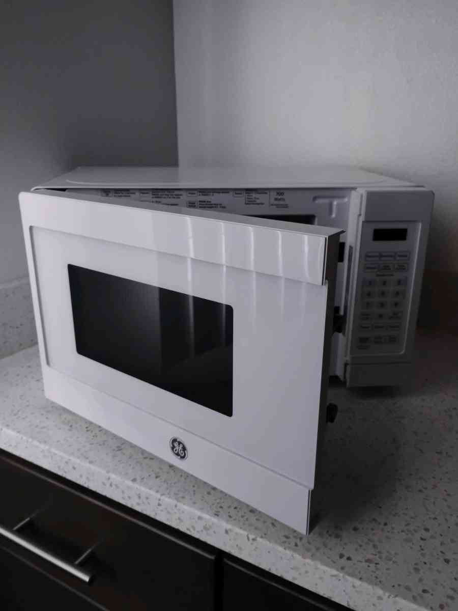 microwave for sale - Venice, California - FleaMarketBay