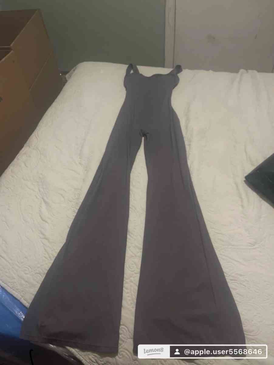 bueno nuevo y barato - Adams, New York - FleaMarketBay