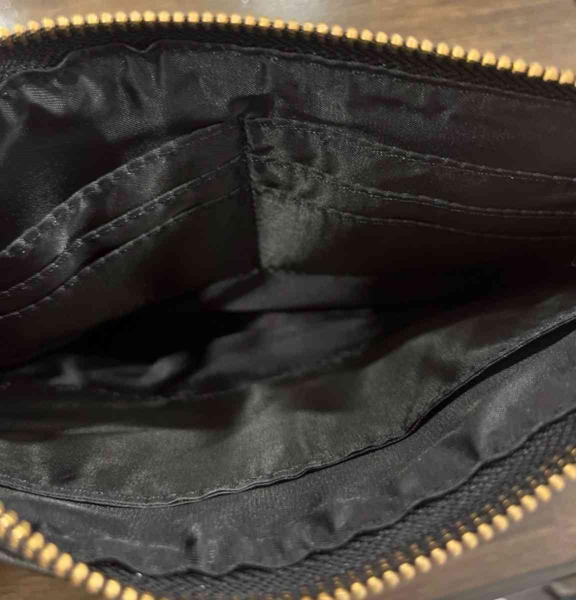 Wristlet - Glendale, Arizona - FleaMarketBay