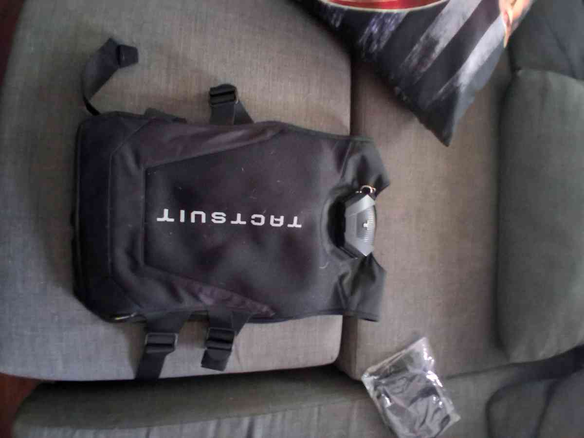 Bhaptics VR Tactsuit Pro and Sleeves FPS Bundle - Houston, Texas - FleaMarketBay