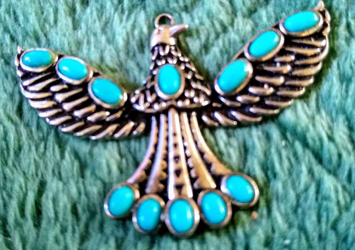 SILVER TURQUOISE NECKLACE WITH OUT CHAIN