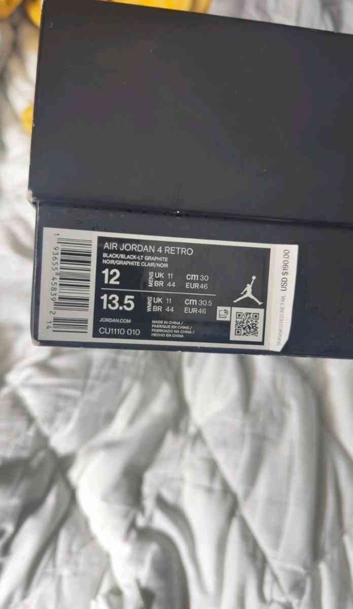Jordan 4 retro black cats size 12 new - Orlando, Florida - FleaMarketBay