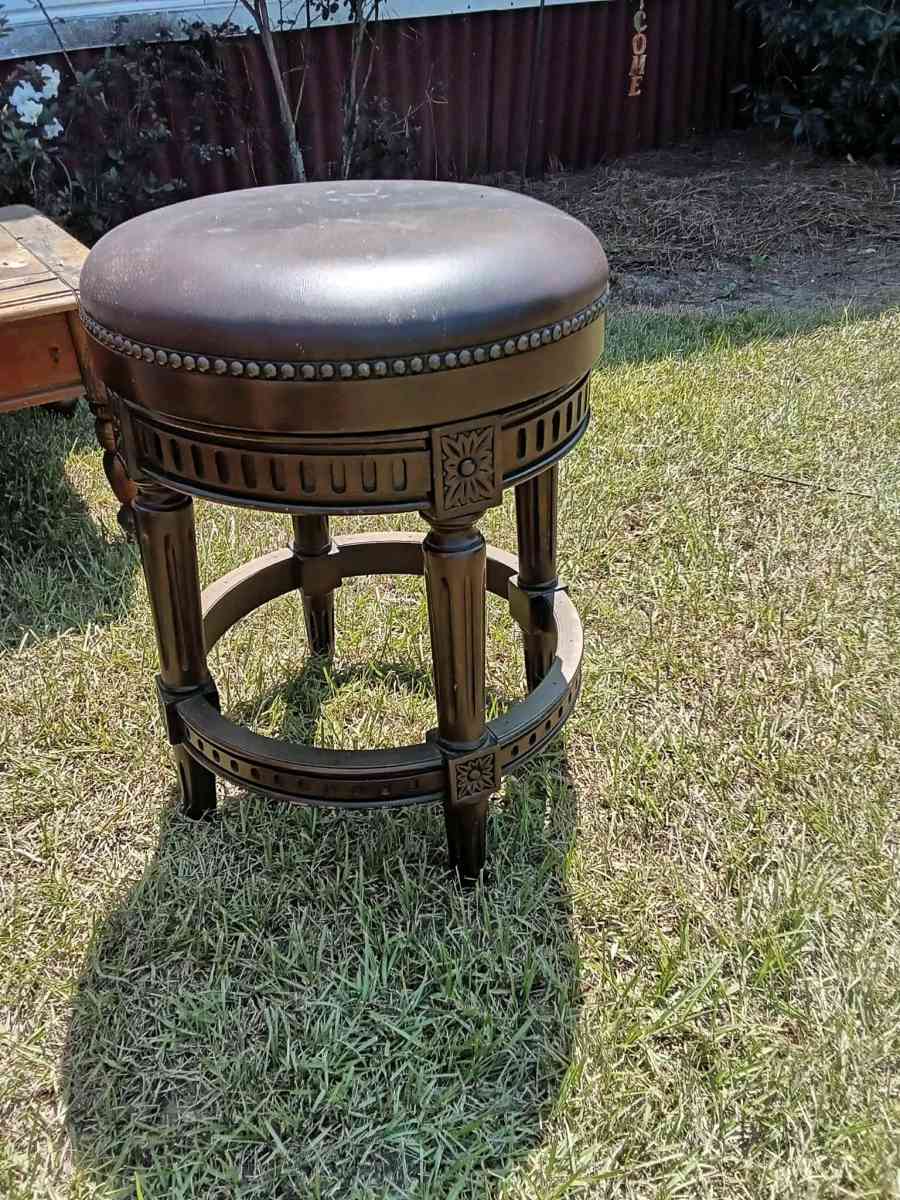 swivel bar stool - Barney, Georgia