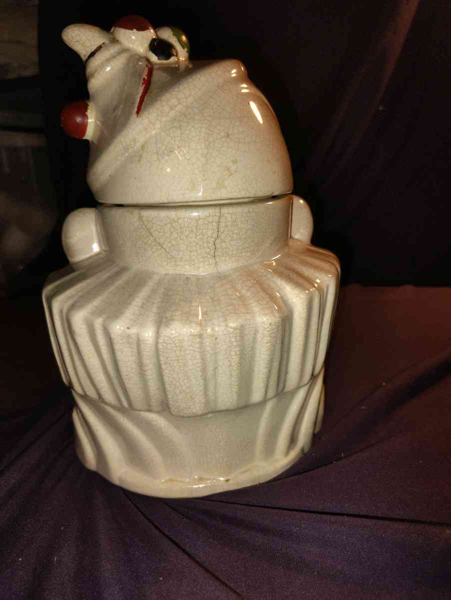 Antique McCoy cookie jar - Livingston, Texas - FleaMarketBay