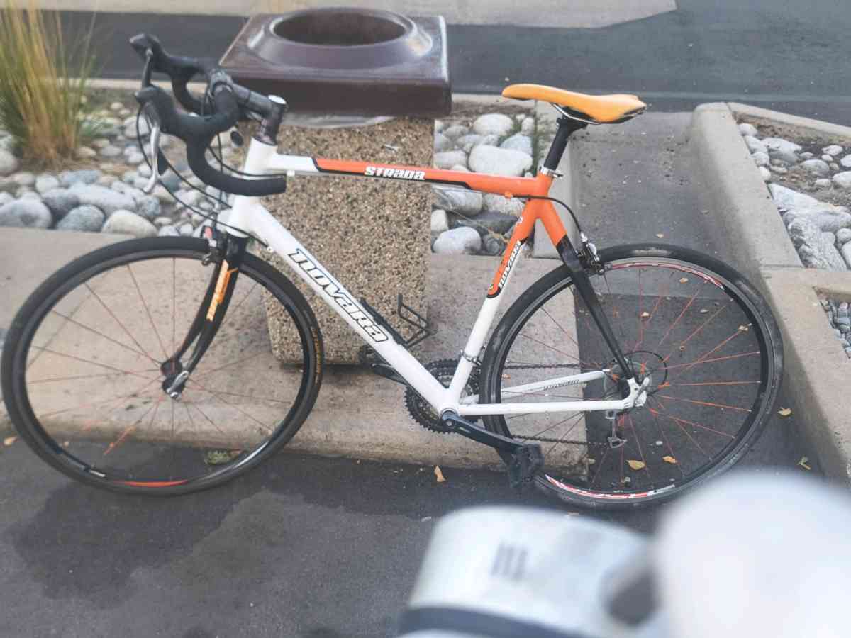 Navarro strada - Alicia, Arkansas