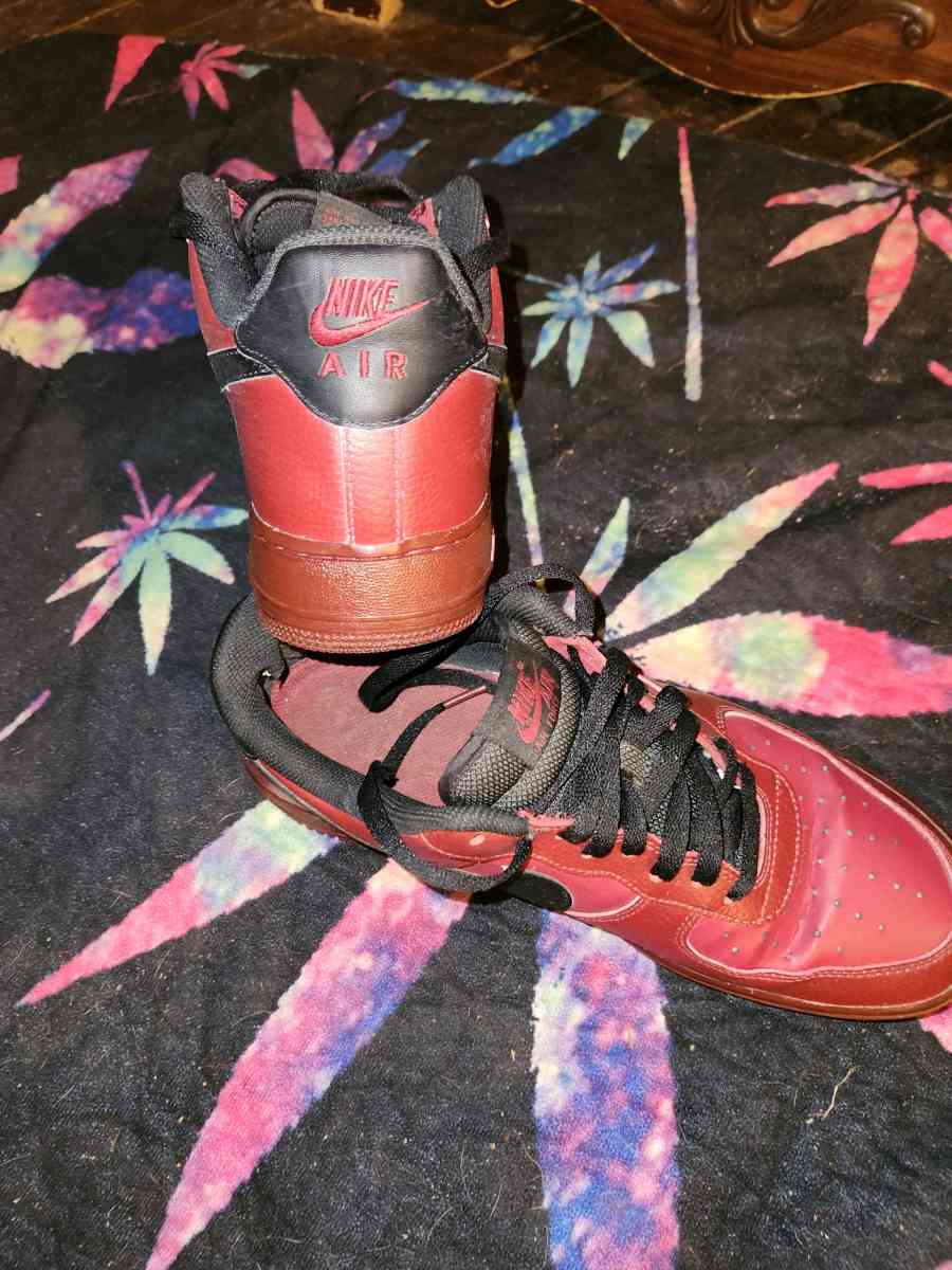 Nike Airforce Ones - Stockland, Illinois - FleaMarketBay
