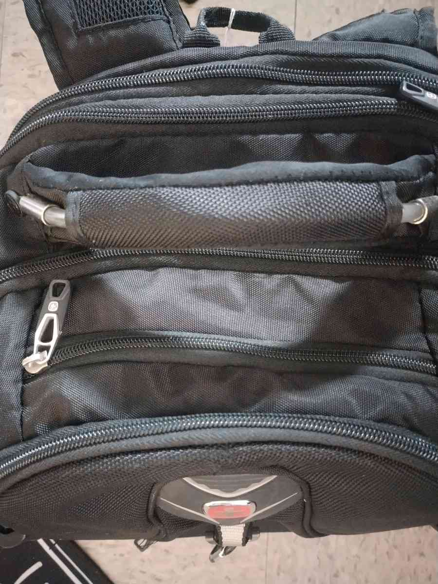 Swiss Gear Black Backpack School Travel Heavy Duty Padded La - Abington, Pennsylvania - FleaMarketBay