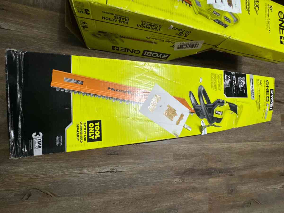 Ryobi hedge trimmer - Austin, Texas
