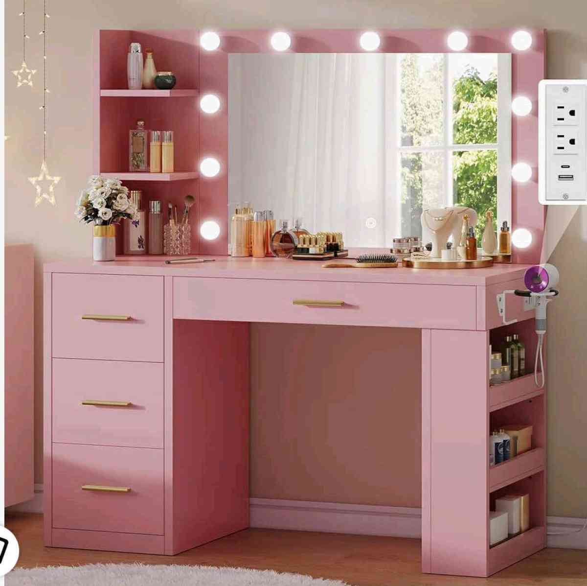 vanity stand - Orlando, Florida