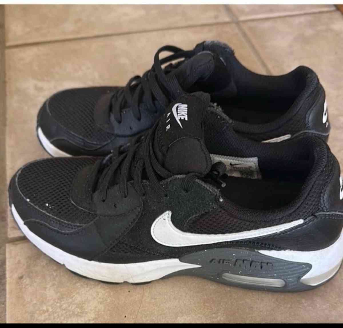 Nike  shoes - Oak Lawn, Illinois