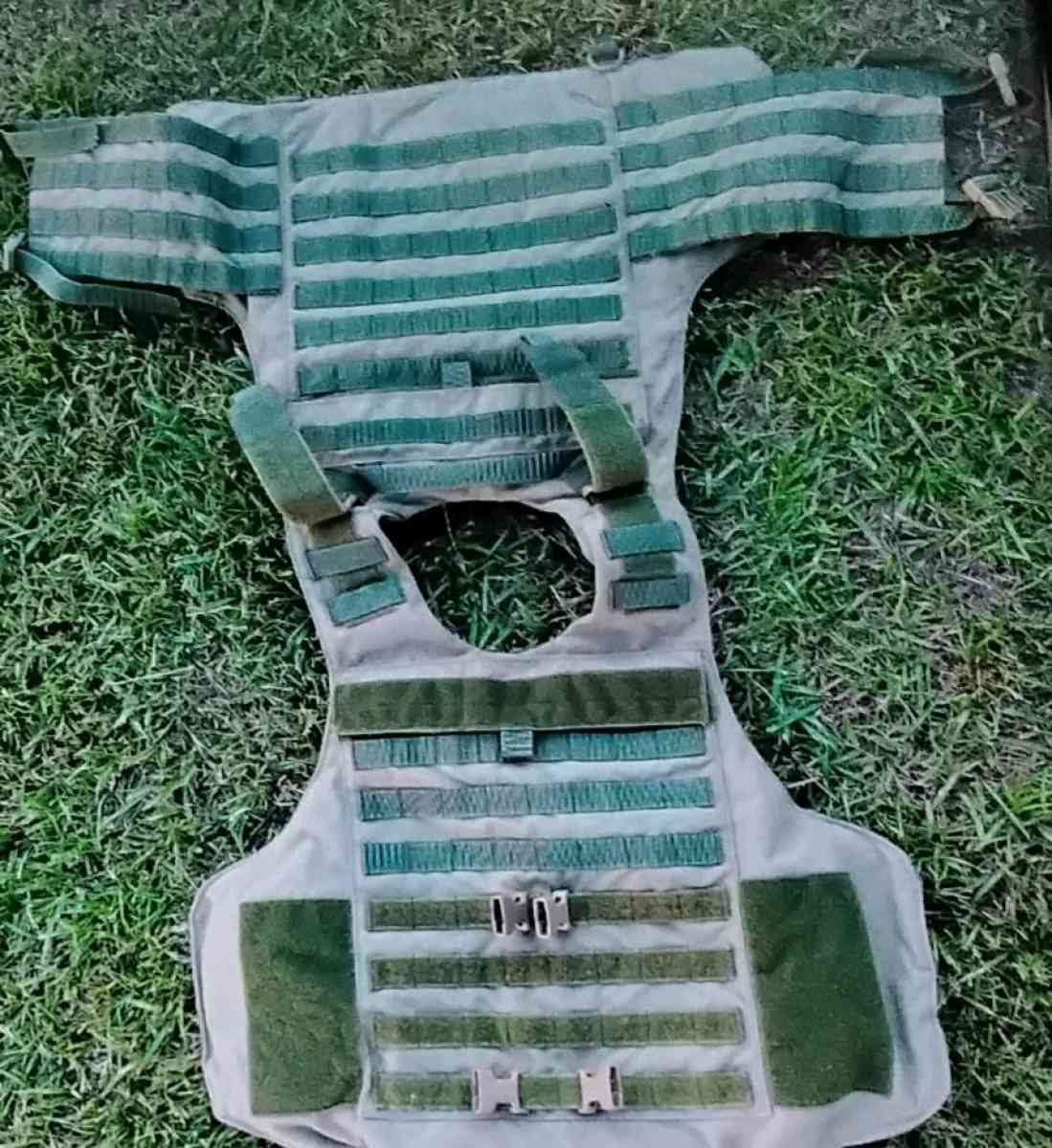 tactical vest - Barney, Georgia - FleaMarketBay