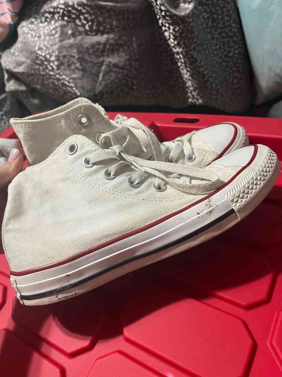 high top converse - Bainbridge, Georgia - FleaMarketBay