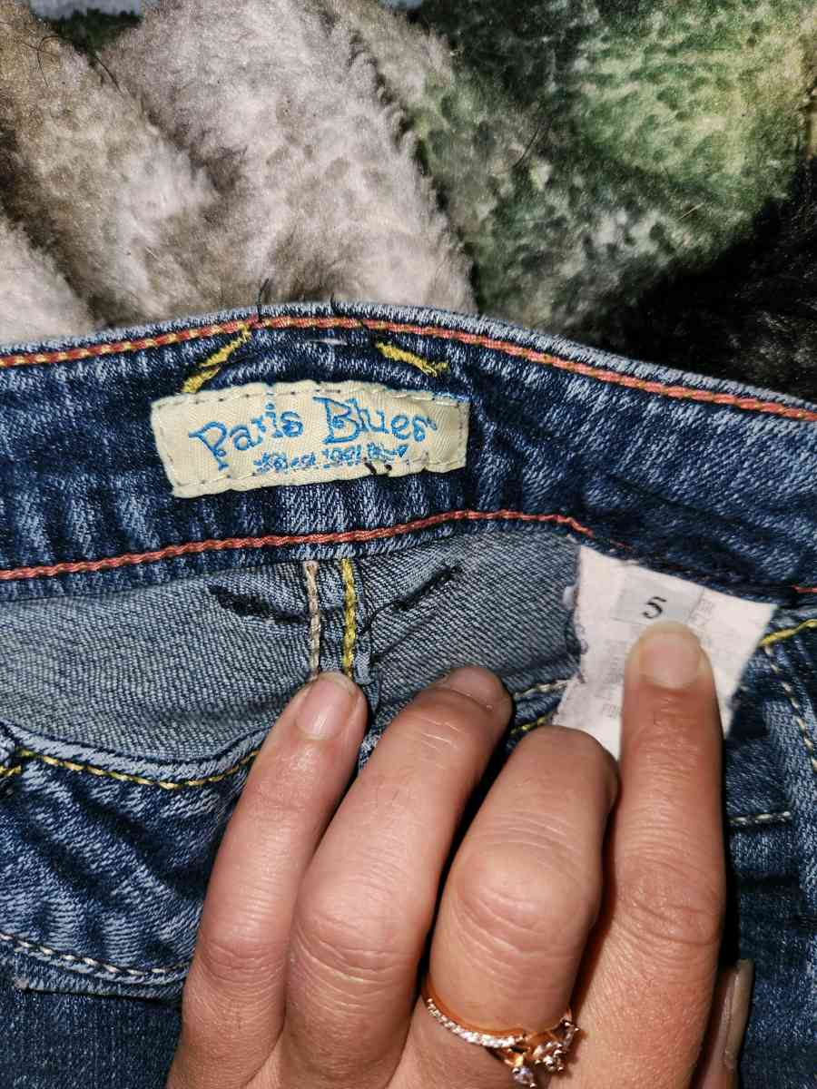 Womens Paris Blues - Stockland, Illinois - FleaMarketBay