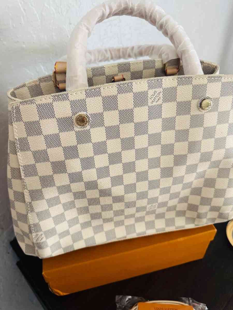 Handbags - San Diego, California - FleaMarketBay