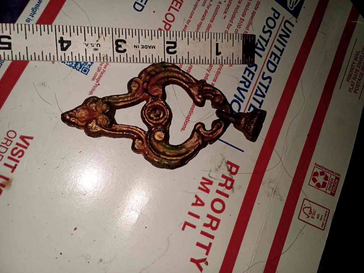 1 large drawer pull - Atoka, Tennessee