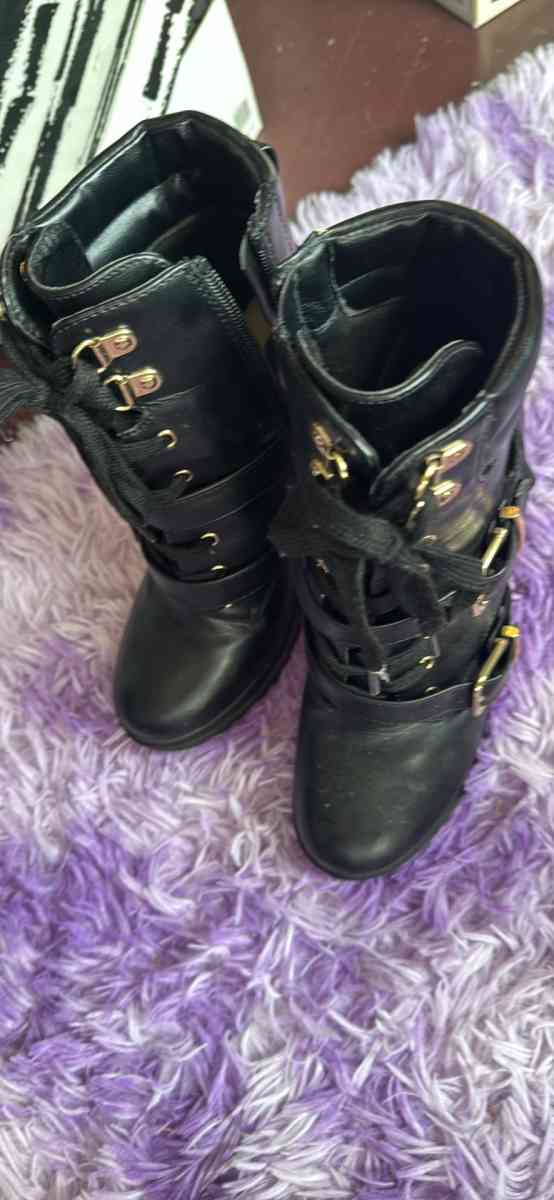 womens heeled ankle boots - Cleveland, Ohio