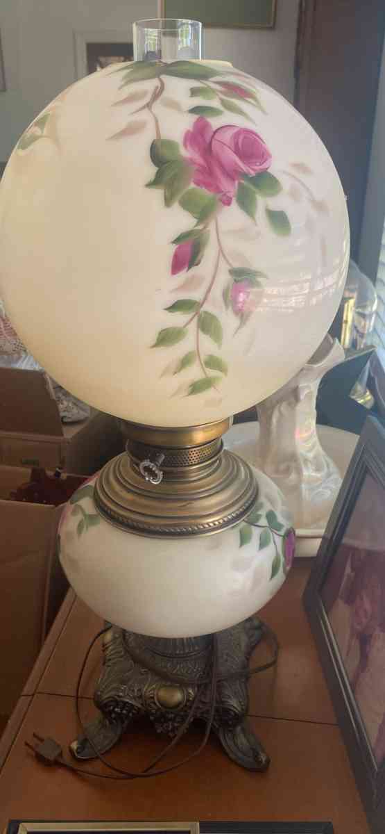electrique antique Gone with the wind hurricane lamp - Marysville, California - FleaMarketBay