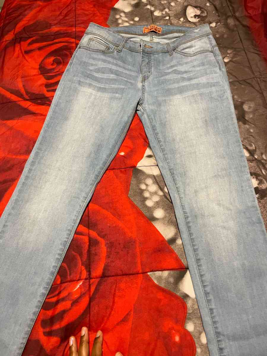 Womens pants and tops - Charlotte, North Carolina - FleaMarketBay