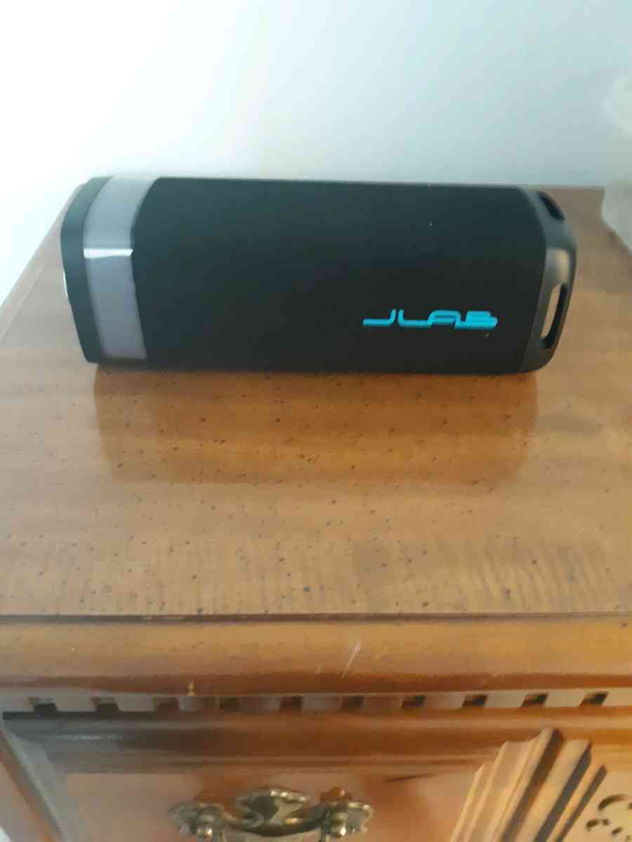 Bluetooth portable speaker - Wilmington, North Carolina
