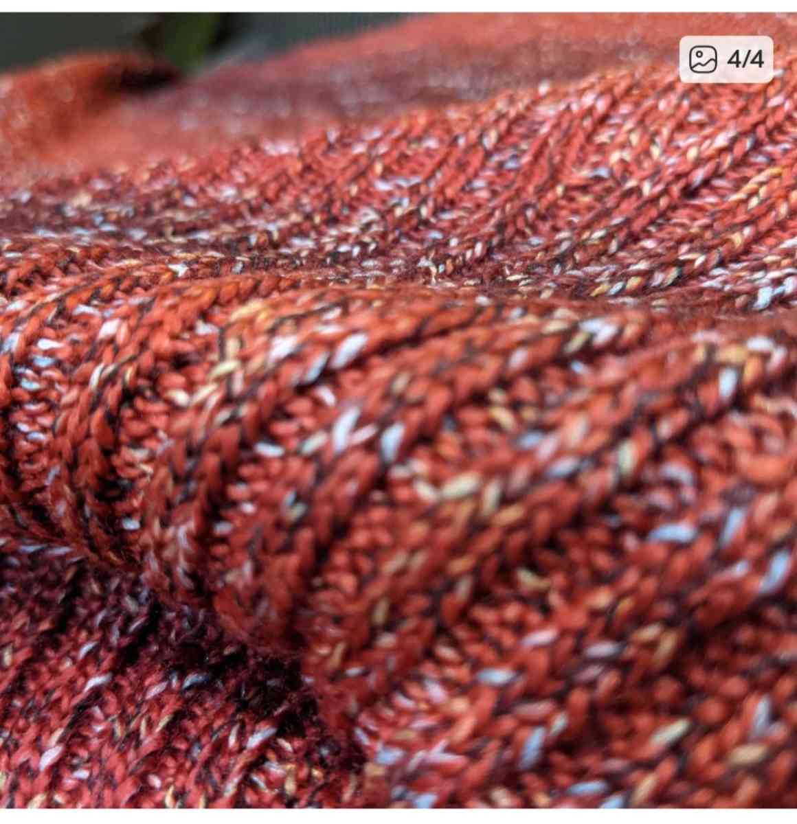 Size 20 womens dark red sweater - Los Angeles, California - FleaMarketBay